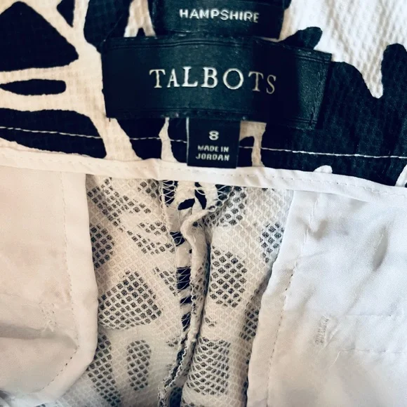 Talbots black and white capris size 8 - Picture 6 of 6